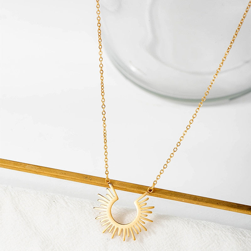 Tendi Necklace