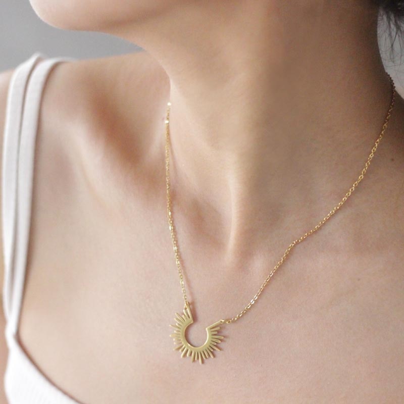 Tendi Necklace