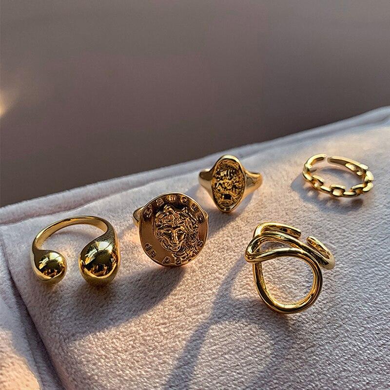 Leva Rings